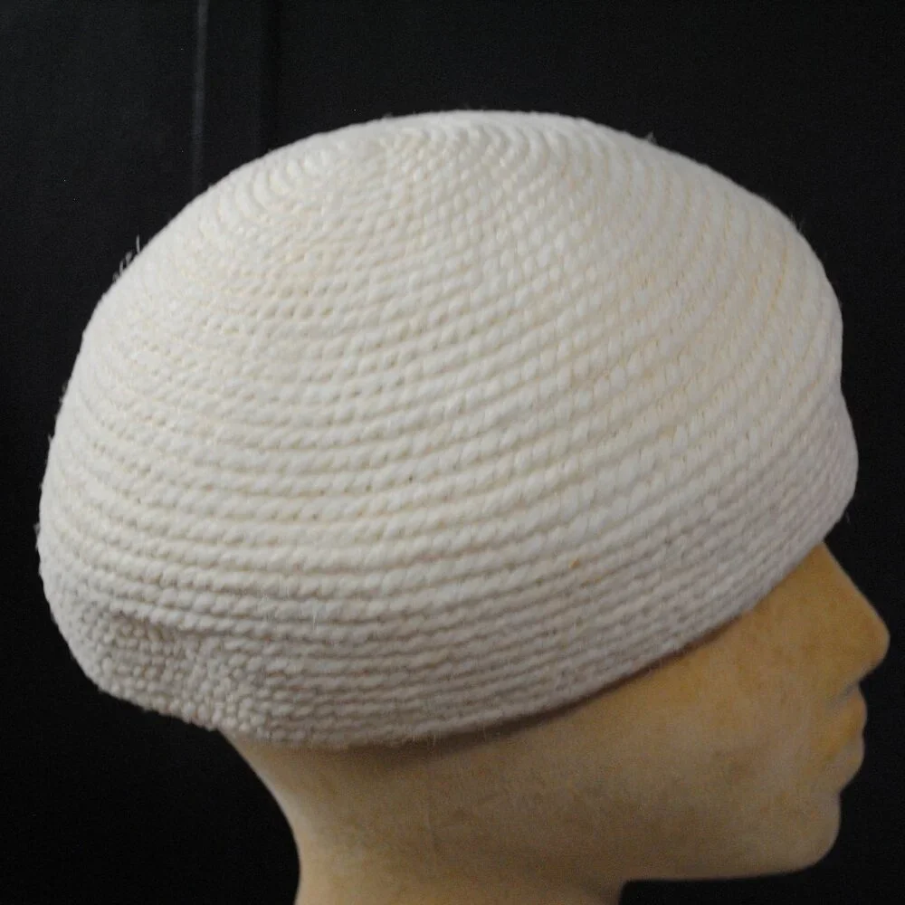 Vintage 1950s-60s Everitt Original Woven Knit Pillbox Hat with Ribbon Accent